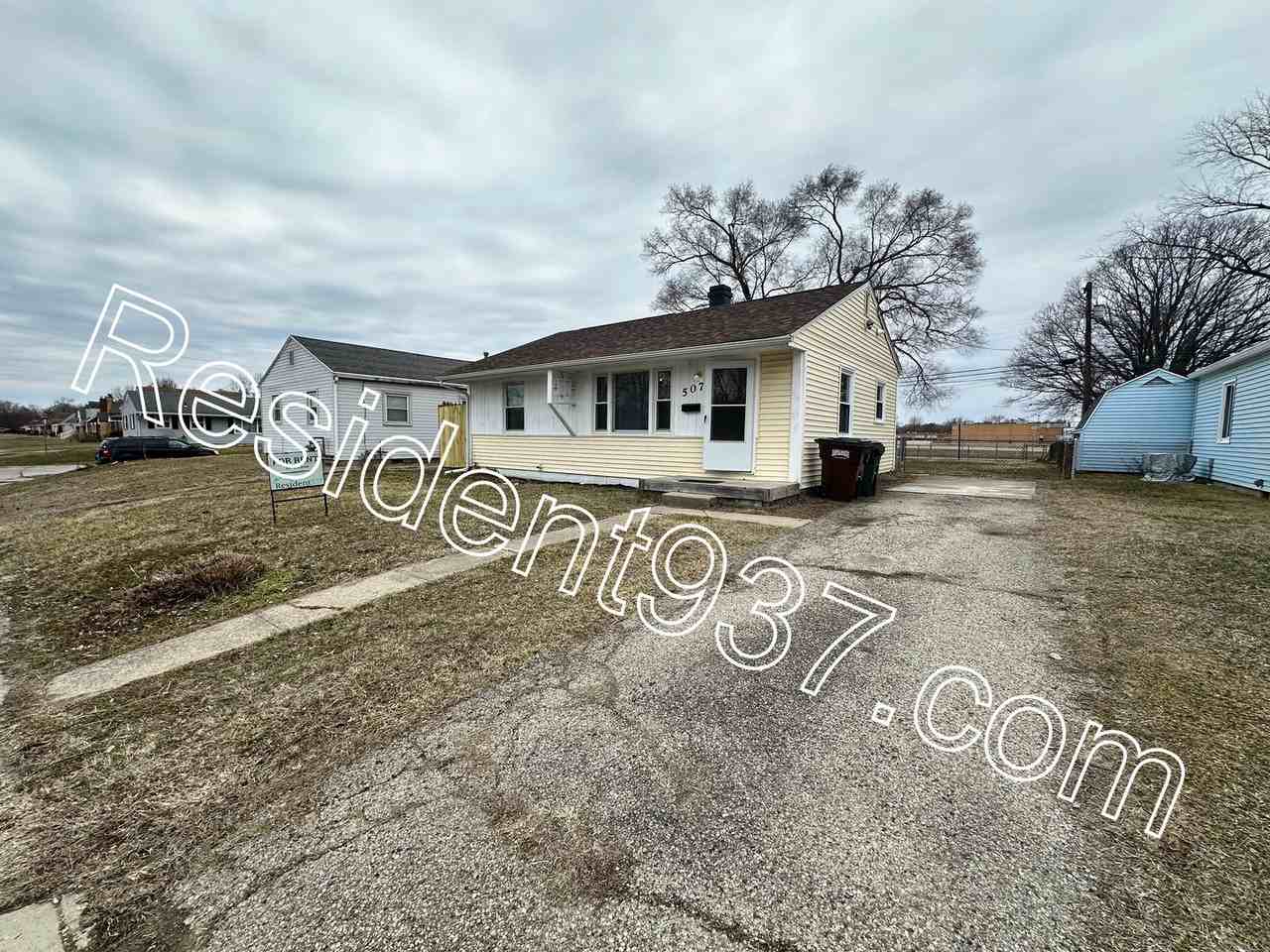 507 Archer Dr - Photo 2 of 14