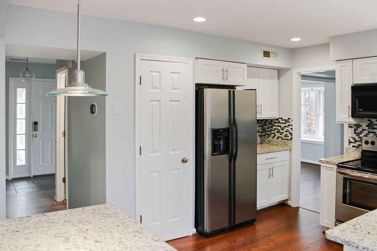 4940 Abelia Way - Photo 3 of 33