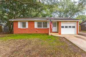 featured image of 211 20th St