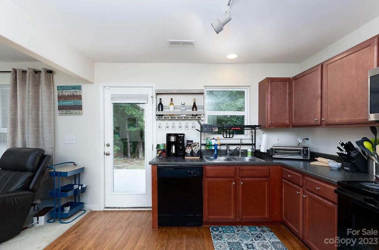 1213 Salvadore Ct - Photo 7 of 20