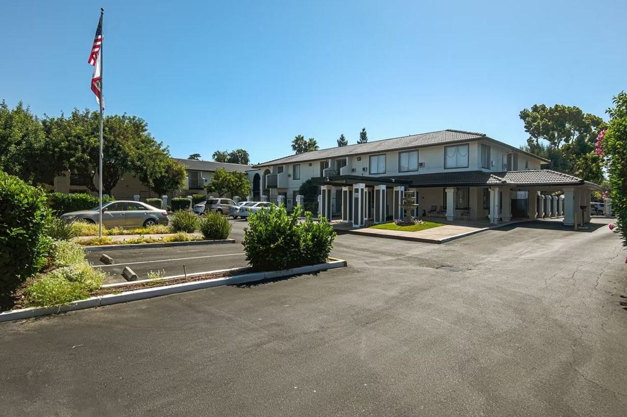 Villa Serena 55+ Rental Community - Photo 2 of 27