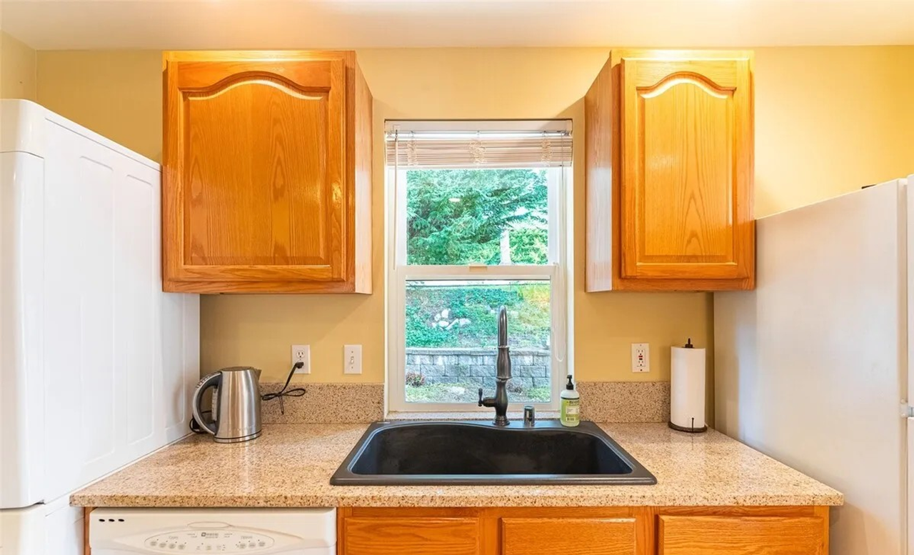 2529 Vining St - Photo 5 of 37