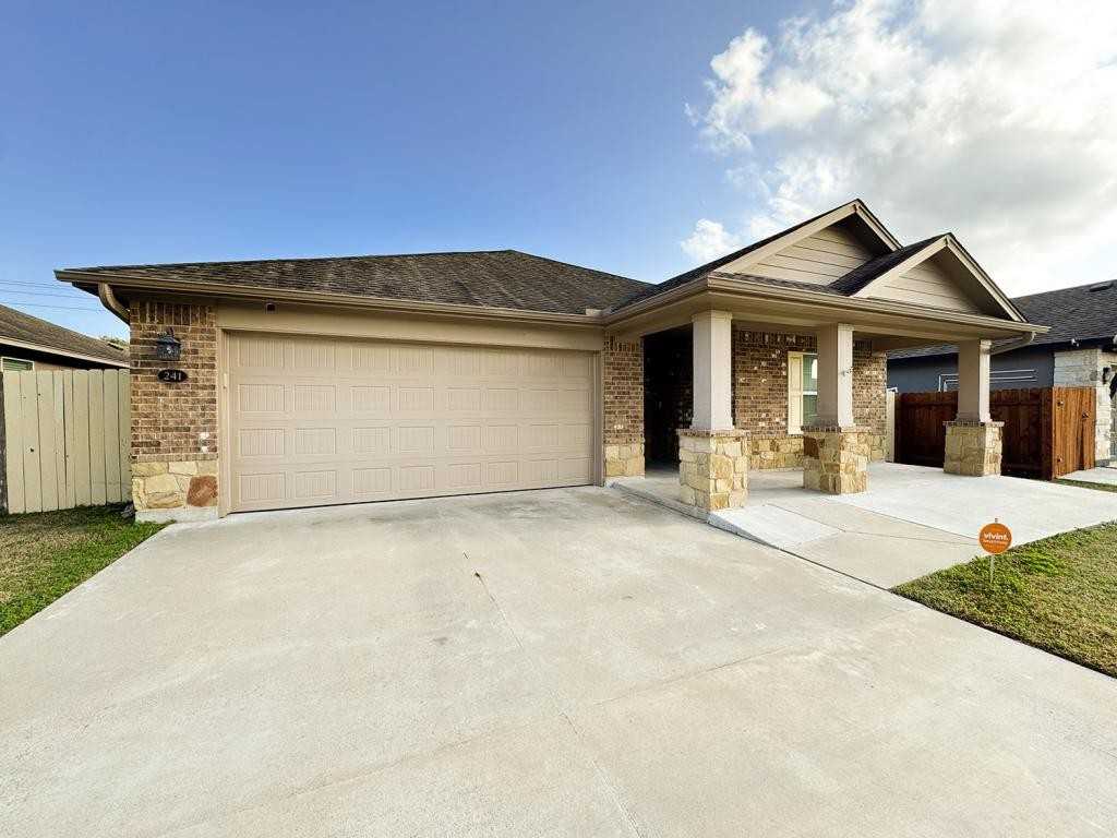 241 Cobble Stone Ct - Photo 3 of 26