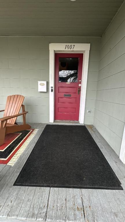 1007 W Augusta Ave - Photo 3 of 17