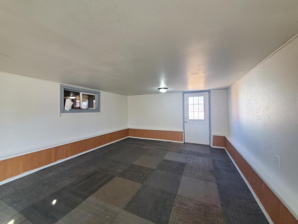3410 Cypress St - Photo 3 of 10