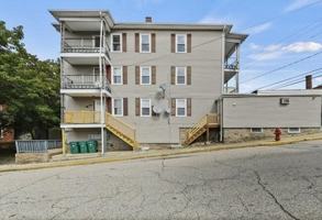 featured image of 823 Park Ave