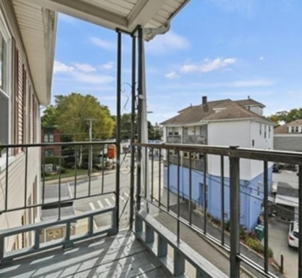 823 Park Ave - Photo 3 of 14