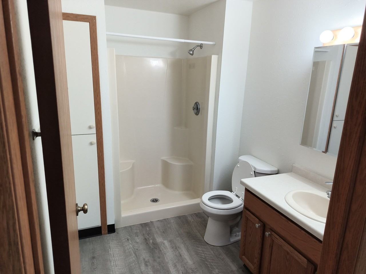 2316 Valley Rd - Photo 2 of 15