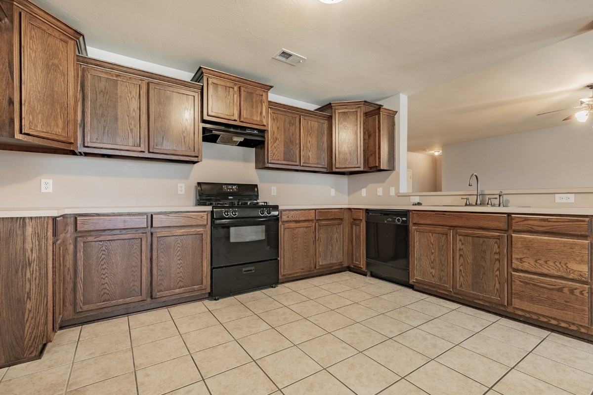 2309 Nw 176th St - Photo 2 of 21