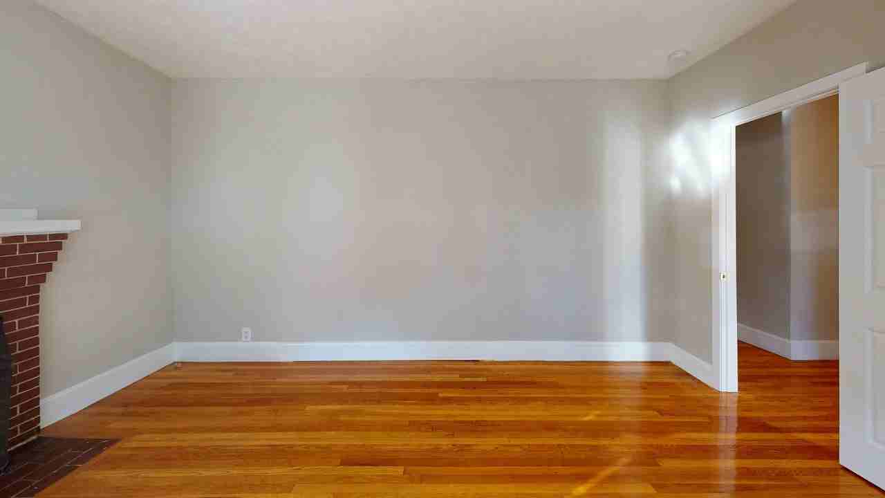 72 Harlow St #1 - Photo 3 of 9