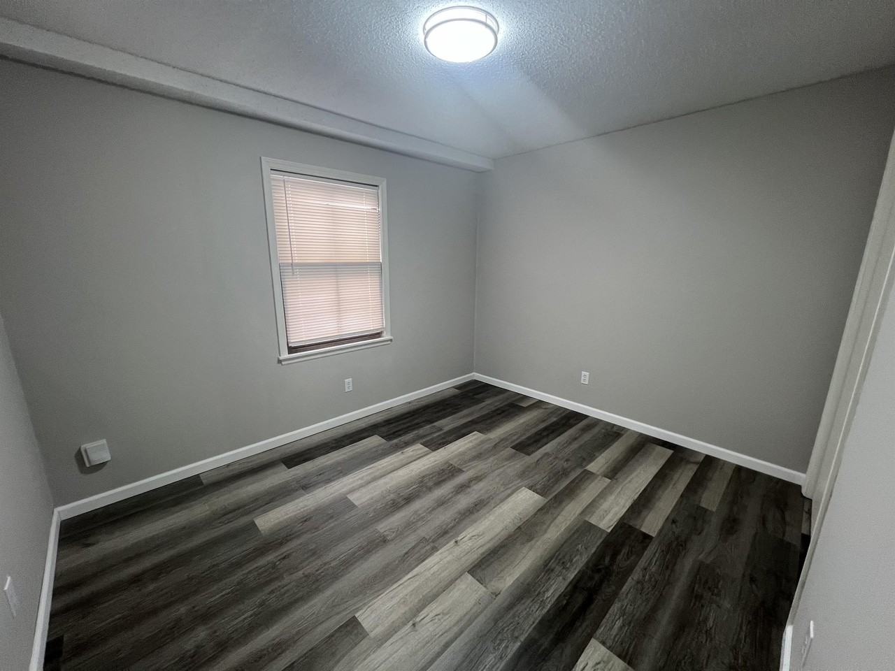 424 Wisconsin St #1 - Photo 2 of 8