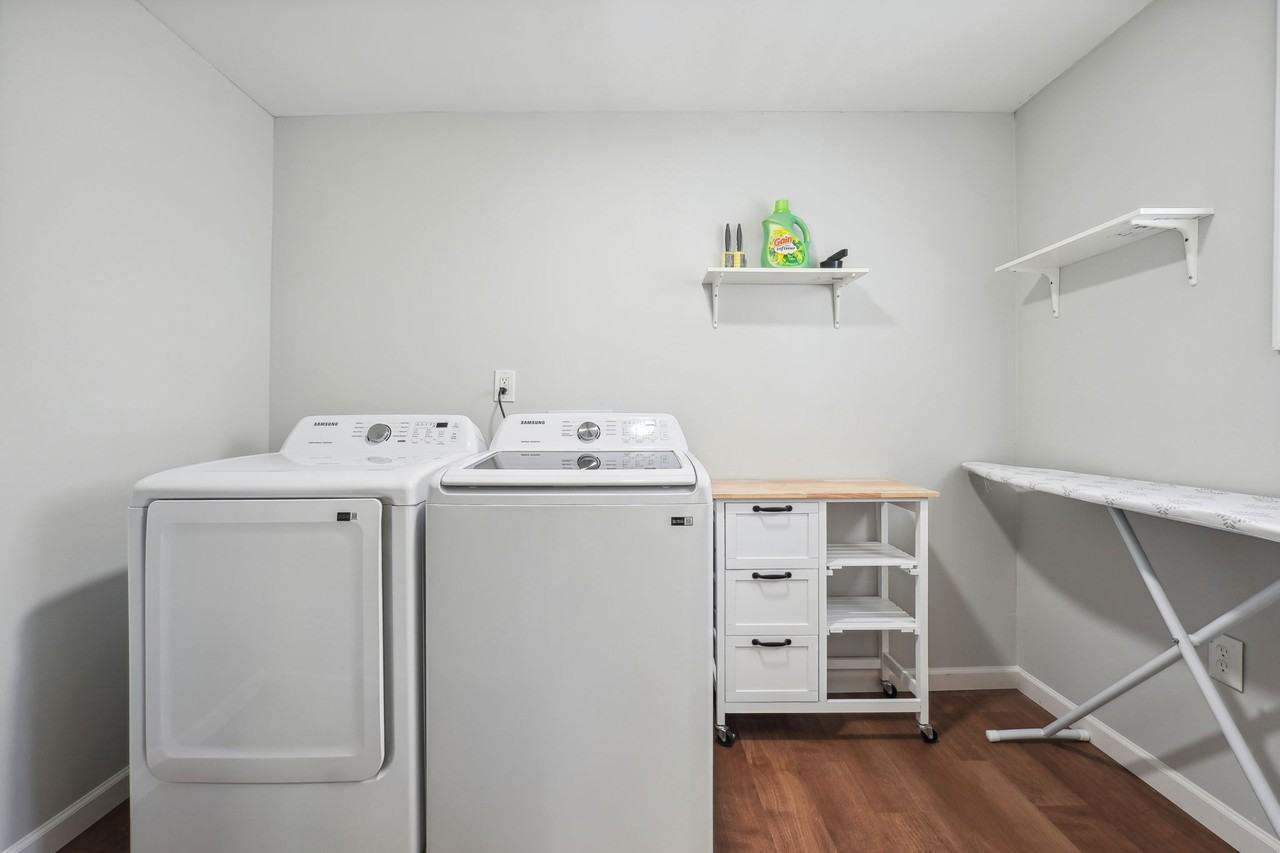 Private Bedroom For Professional (Bedroom #6 - Photo 7 of 12