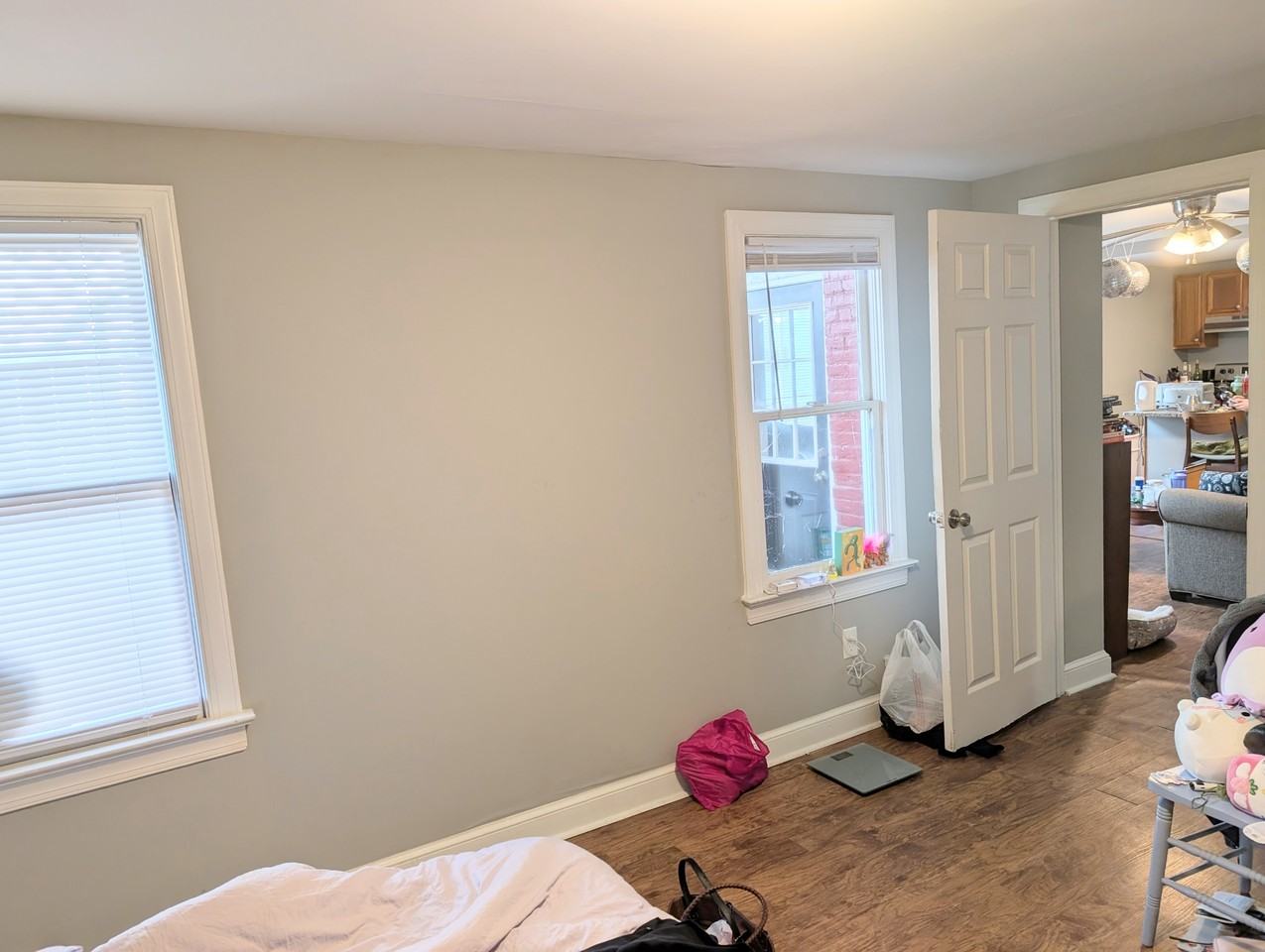 2115 E Marshall St - Photo 3 of 26