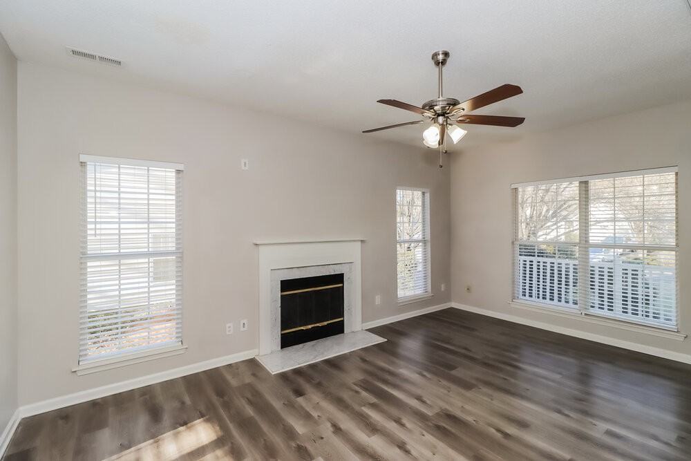 8703 Bodkin Ct - Photo 6 of 17