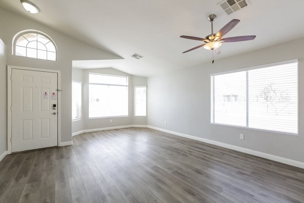 3840 Quail Creek Dr - Photo 3 of 16
