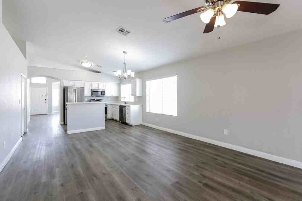 3840 Quail Creek Dr - Photo 5 of 16