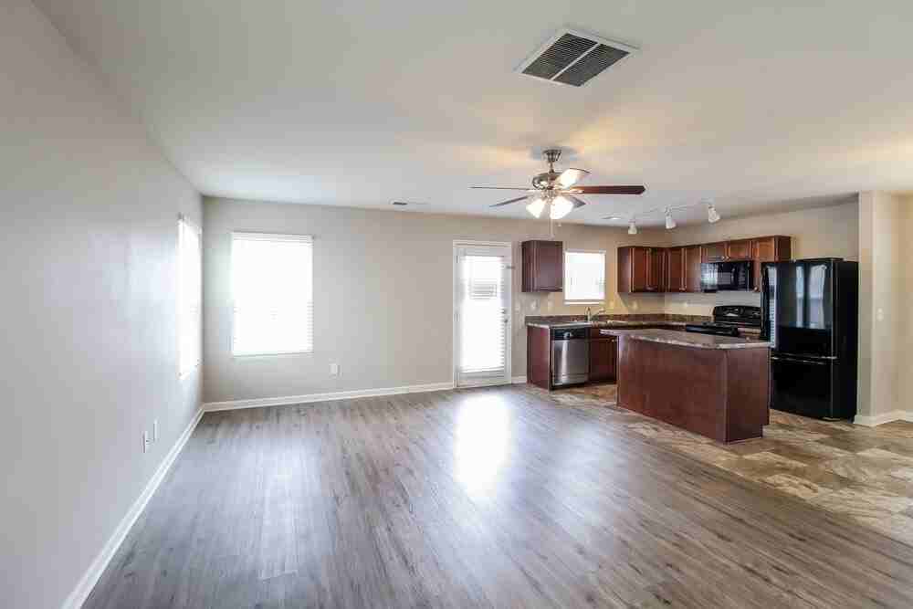 22 Everett Cir - Photo 4 of 17