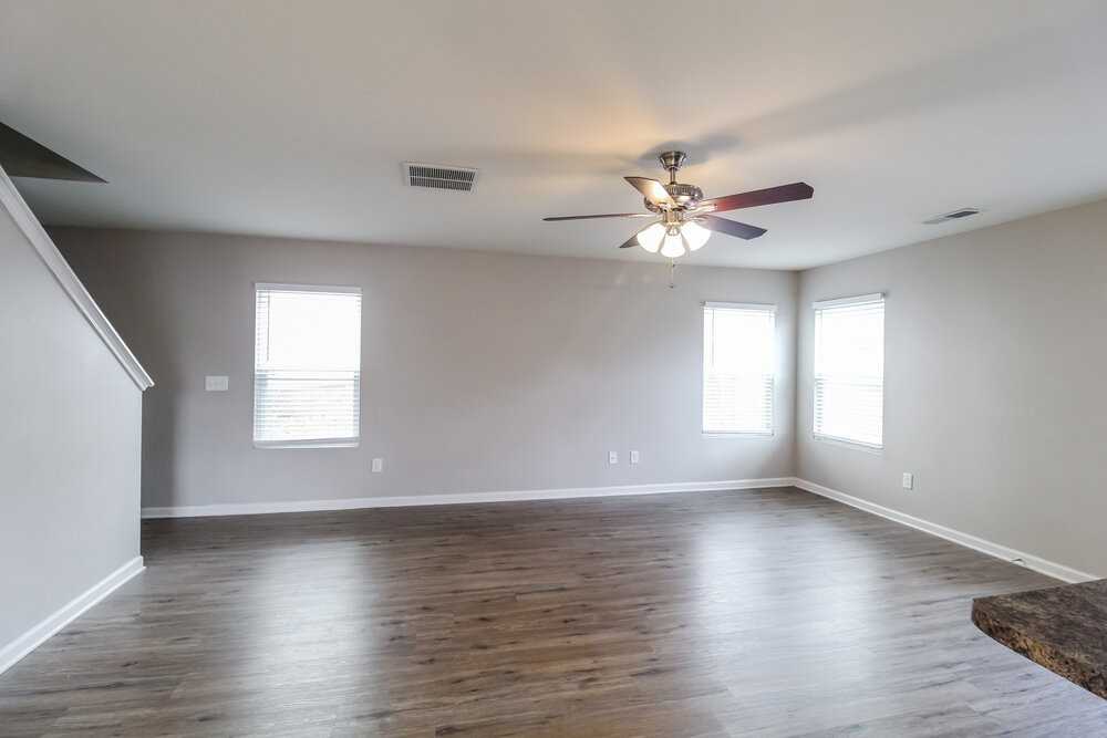 22 Everett Cir - Photo 5 of 17