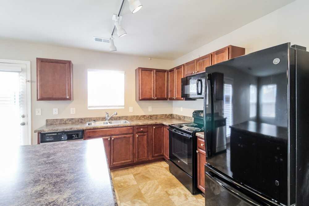 22 Everett Cir - Photo 7 of 17