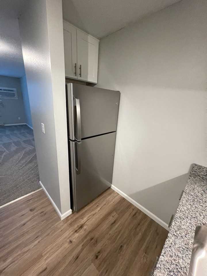 340 15th Ave W #225 - Photo 2 of 16