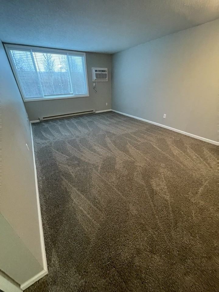 340 15th Ave W #225 - Photo 3 of 16