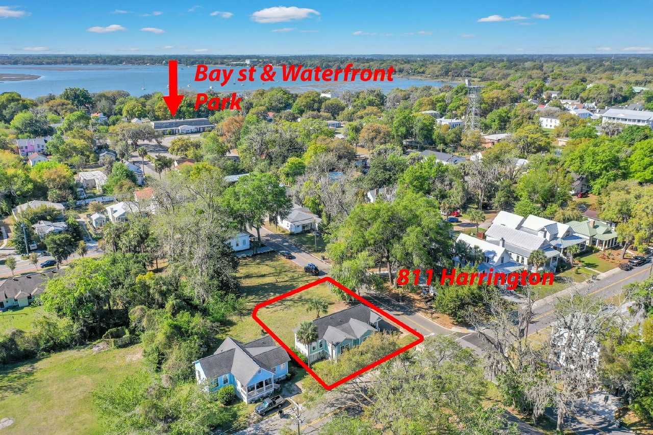 811 Harrington St - Photo 2 of 23