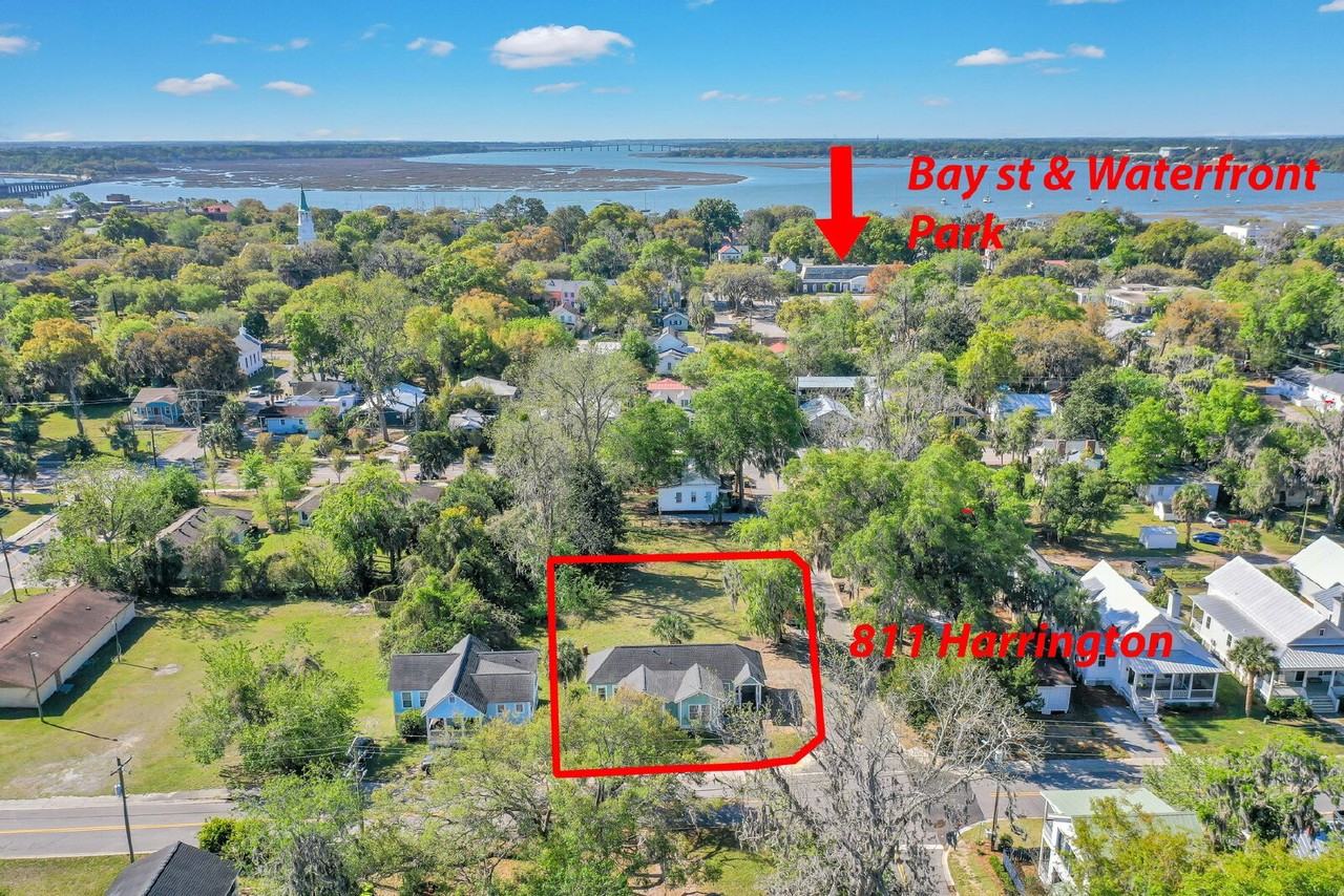 811 Harrington St - Photo 3 of 23