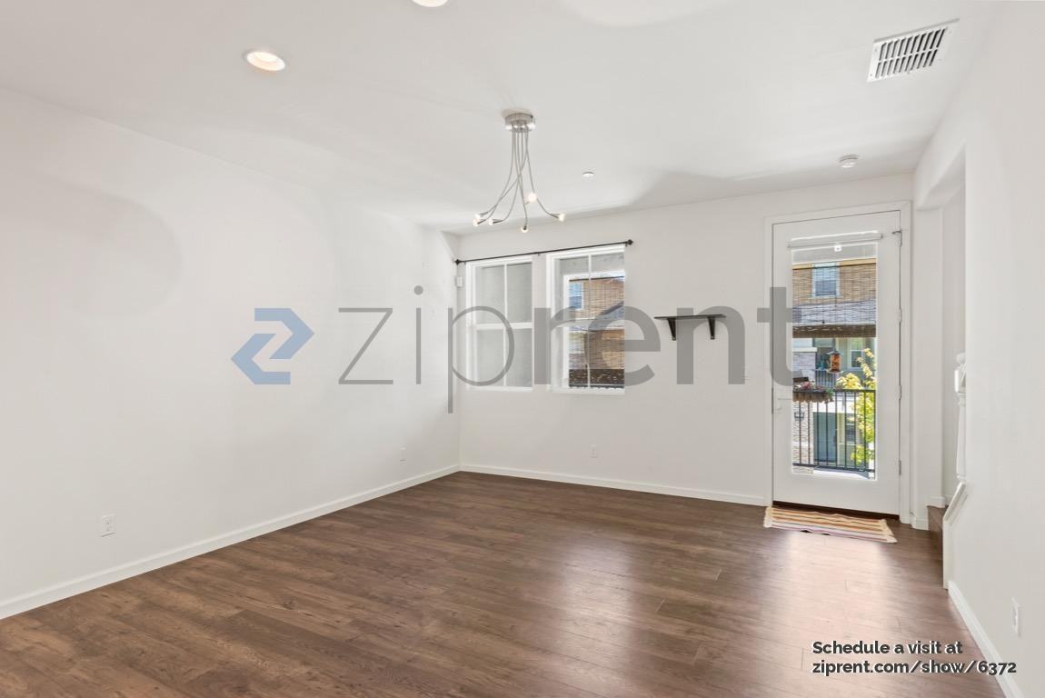 681 Fernleaf Dr - Photo 3 of 18