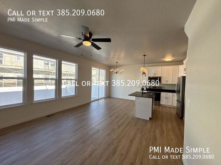 98 W 1320 N - Photo 3 of 50