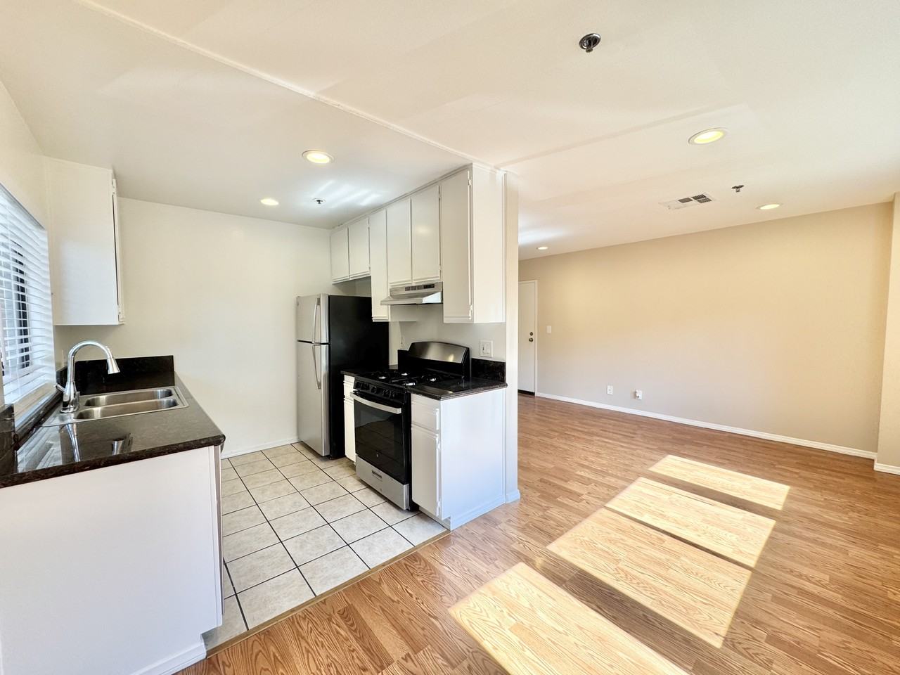 104 N Clark Dr #103 - Photo 2 of 12