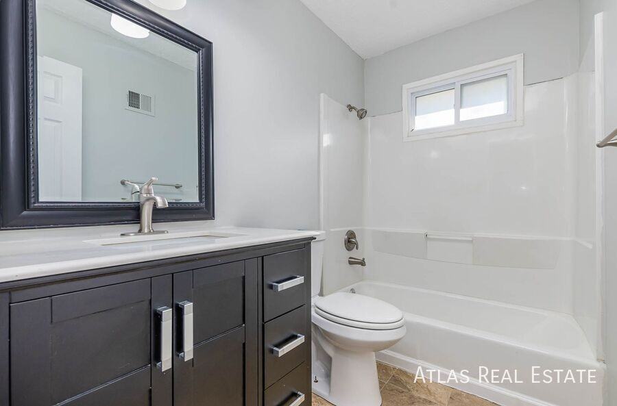 10801 W 95th Ter - Photo 3 of 15