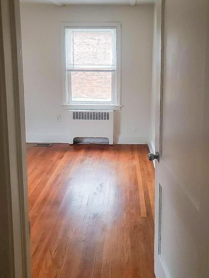 1231 Greystone Ave #NA - Photo 4 of 12