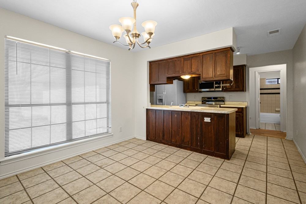 5218 Prairie Creek Dr #NA - Photo 6 of 16