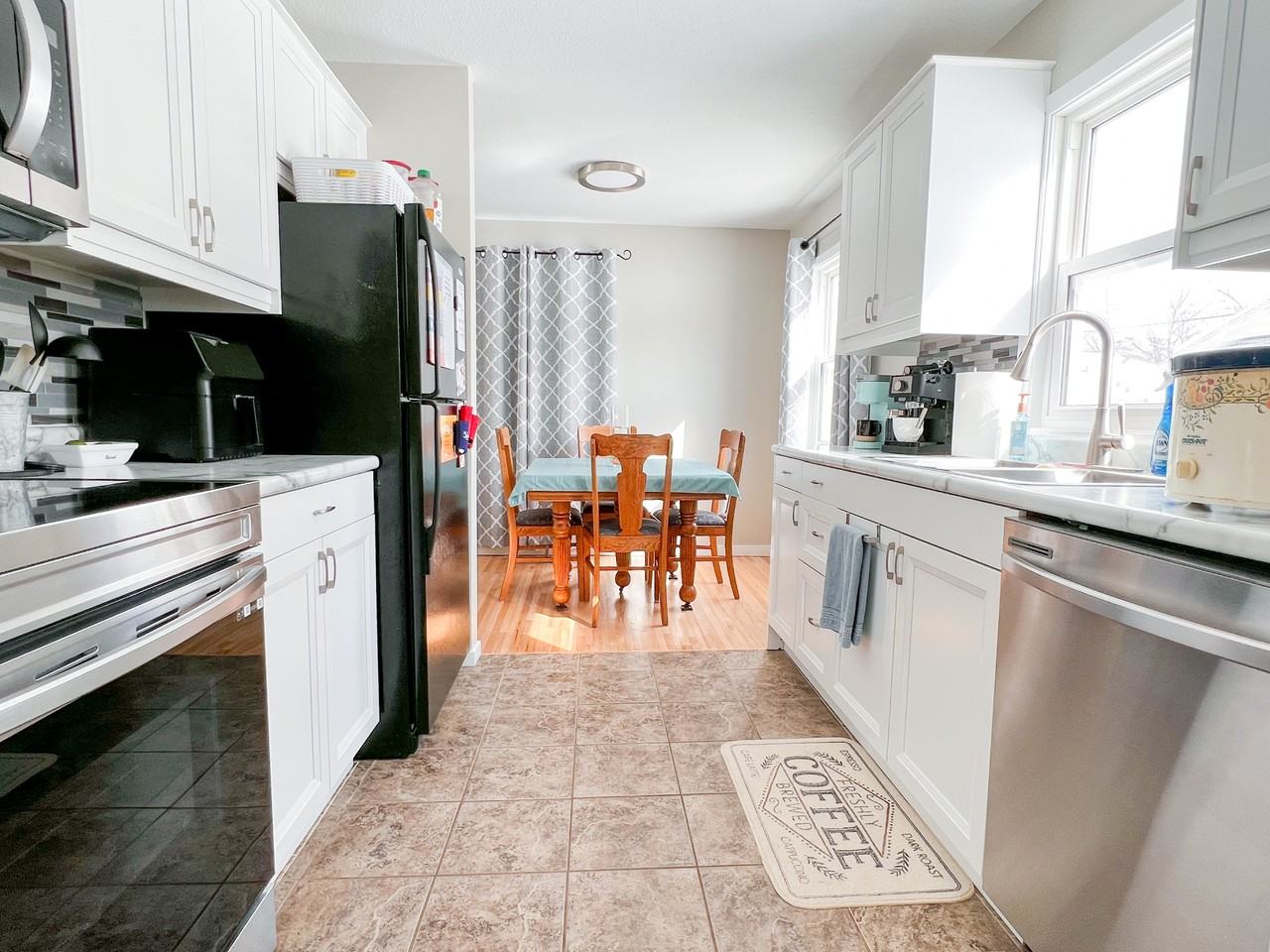 318 Norwood Dr Ne #NA - Photo 3 of 20