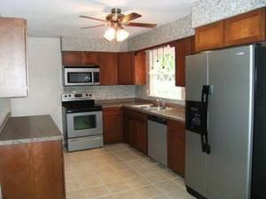 1013 S Briarwood Dr #NA - Photo 2 of 18