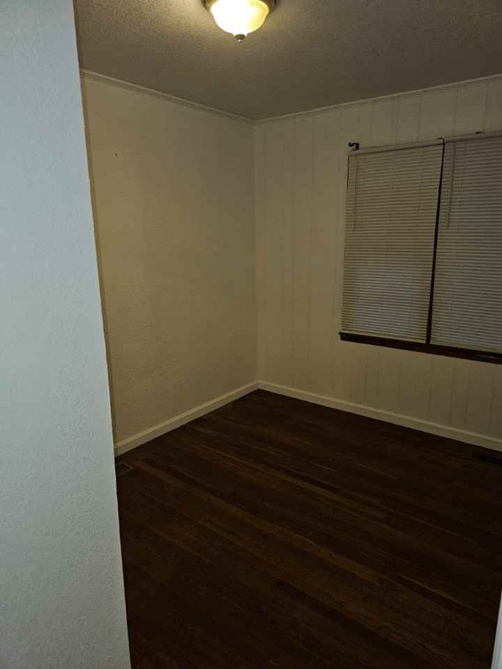 389 Collins Road, Unit Home Unit - Photo 7 of 10