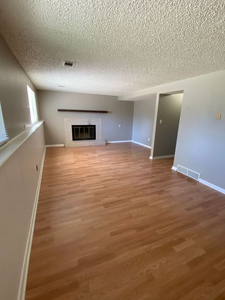 3524 Kingston Cir - Photo 2 of 12