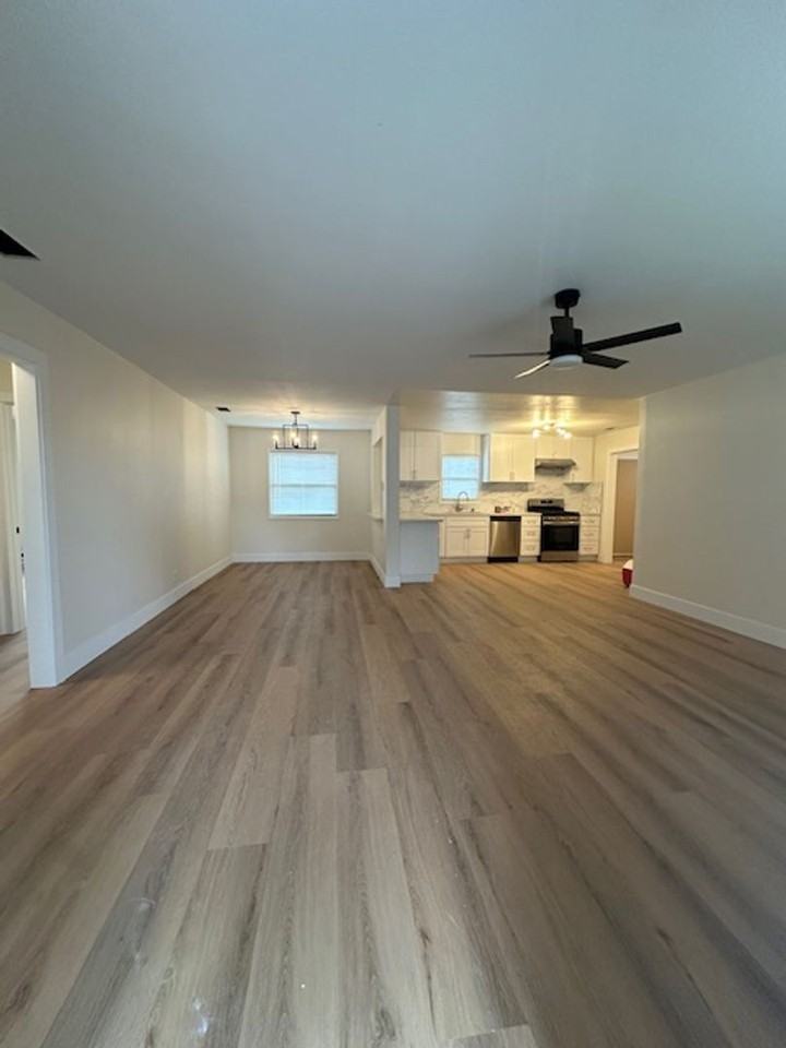 1248 Sunset Ave - Photo 4 of 34