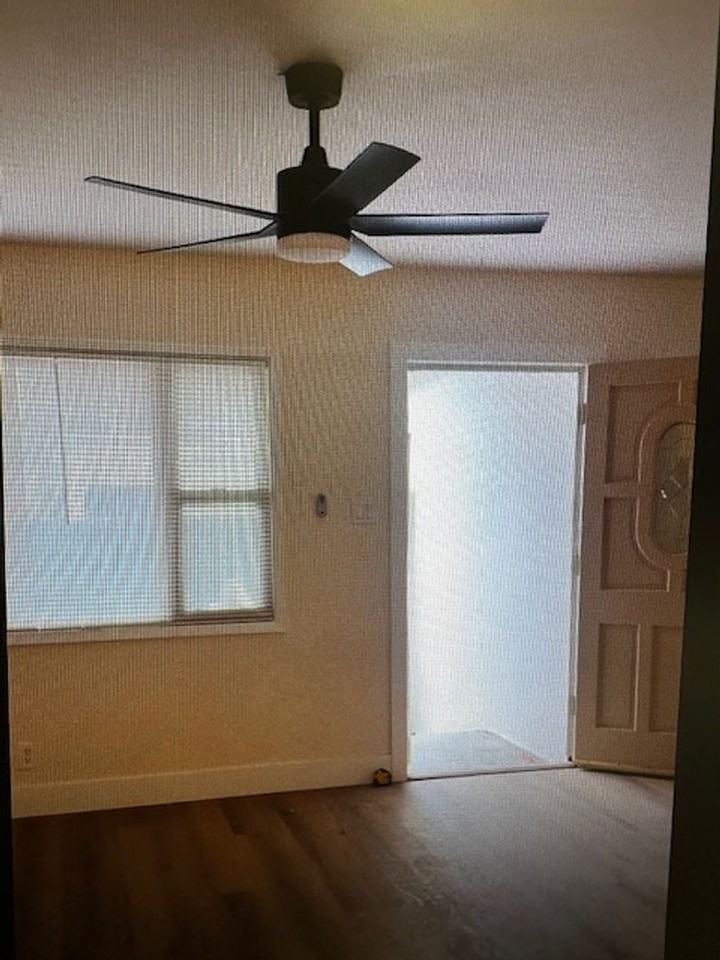 1248 Sunset Ave - Photo 6 of 34