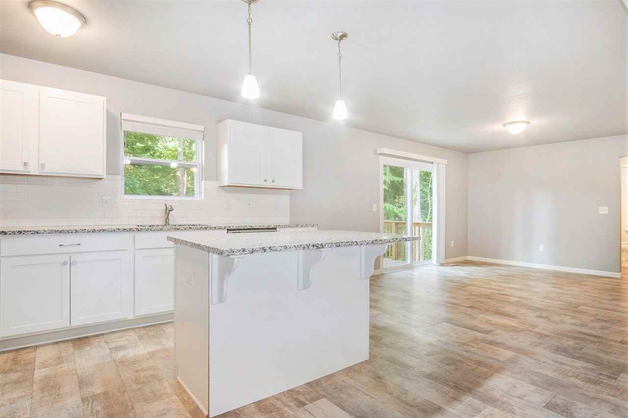 1002 Richard Ave - Photo 5 of 24