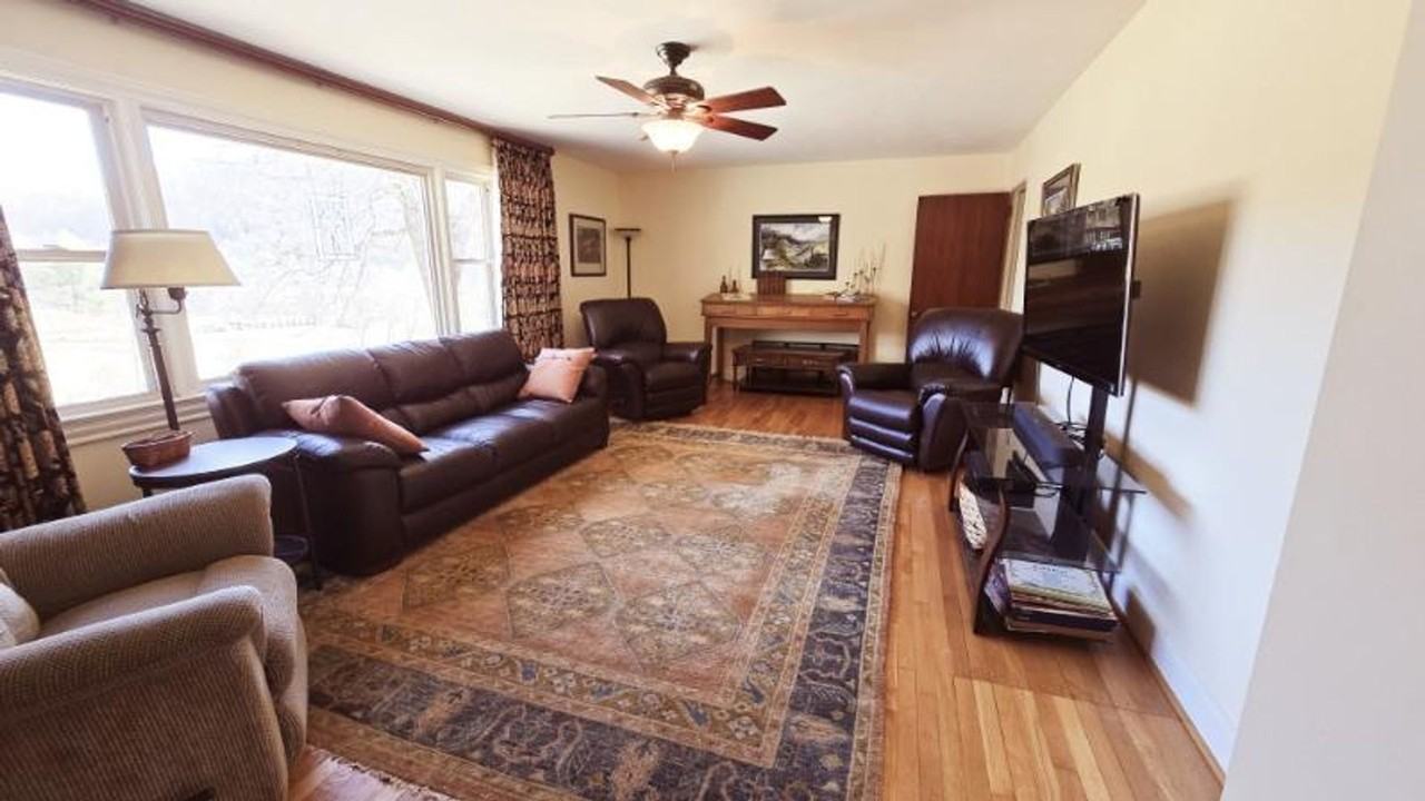 53 Dewees Dr - Photo 3 of 9