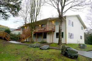 featured image of 1601 Broadway St