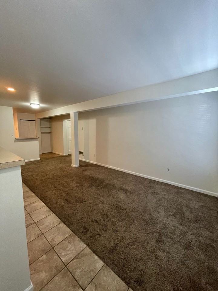 1301 University Ave - Photo 3 of 15