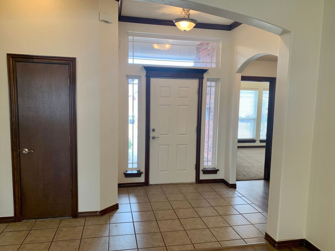 736 Dana Dr - Photo 3 of 23