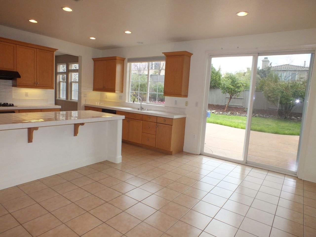 8127 Damico Dr - Photo 4 of 18