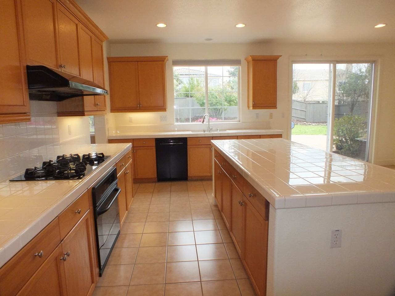 8127 Damico Dr - Photo 7 of 18