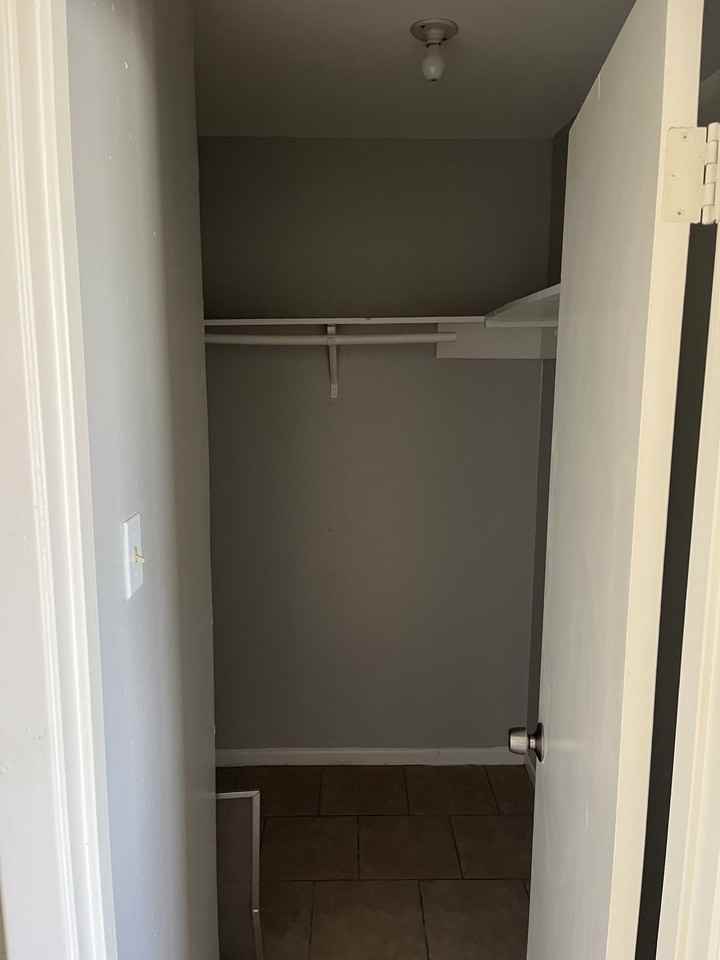 703 North Gilmer St. - Photo 7 of 17