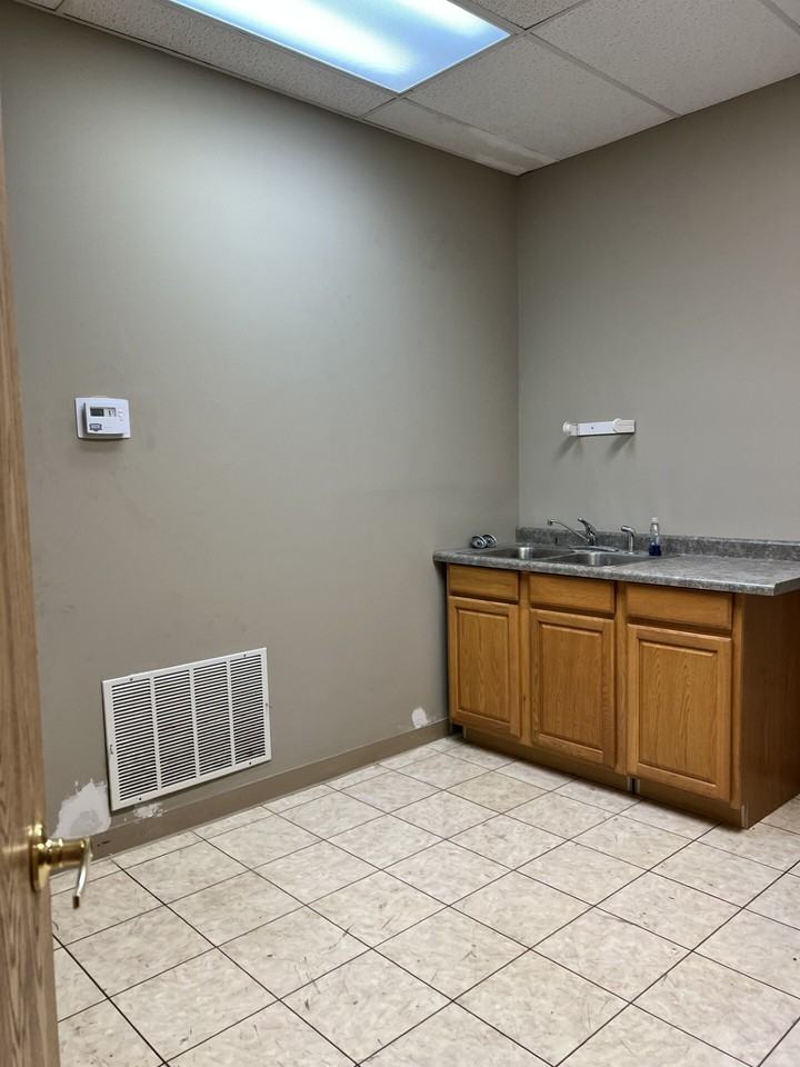 558 Main Street - Photo 7 of 7