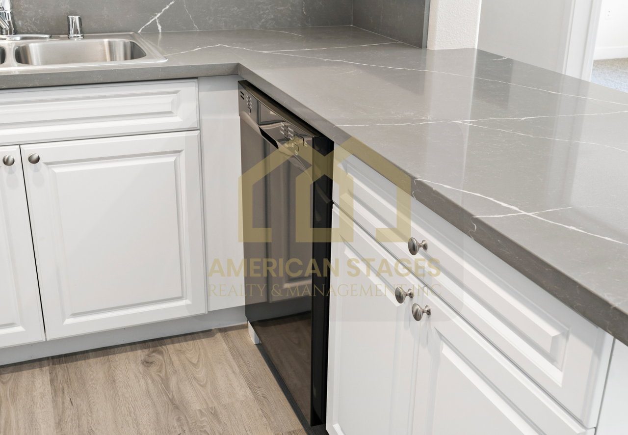 101 North Broadway - Photo 5 of 29