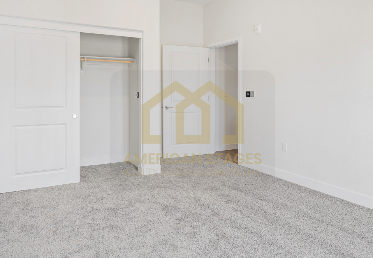 101 North Broadway - Photo 6 of 29